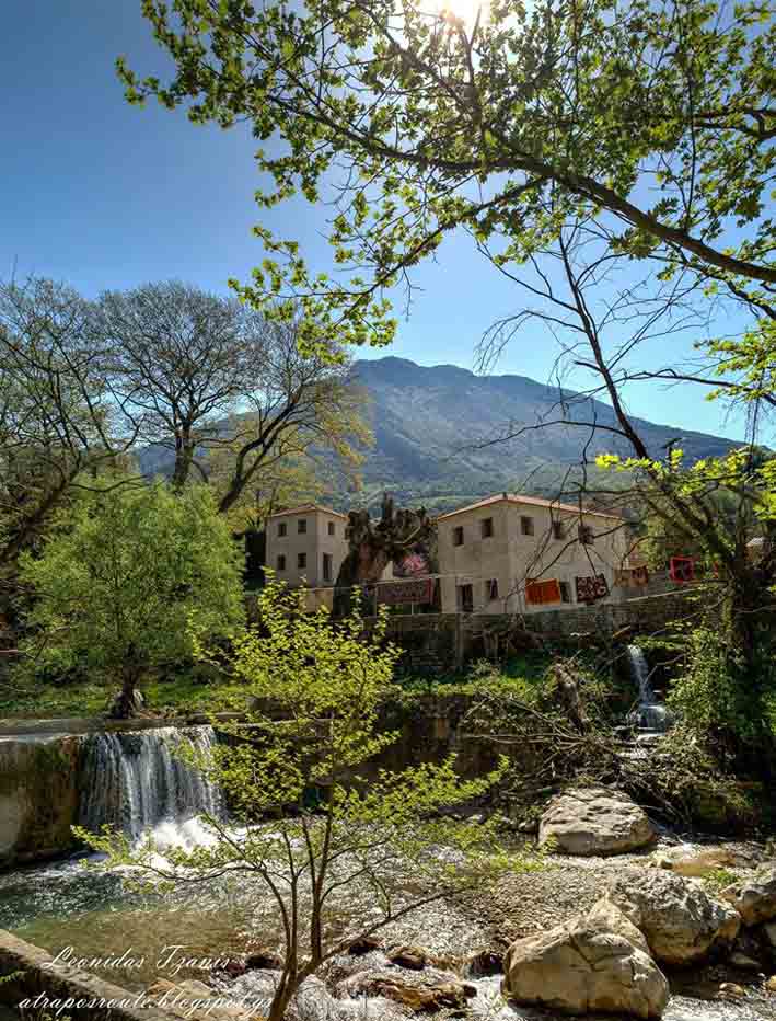 Δάφνη (Τζούμα) Φιλιατών.....