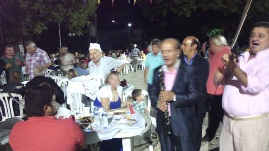 12003240_501364563360573_6923987818916379288_n