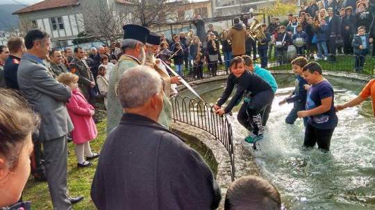 12498777_741600462639999_1814618414_n