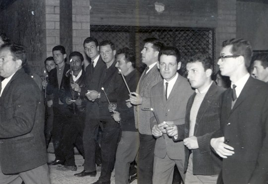 ΦΙΛΙΑΤΕΣ ΕΠΙΤΑΦ. 1966