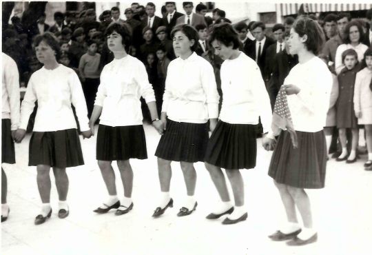 ΚΟΝΤΟΝΑΤΣΗ.........